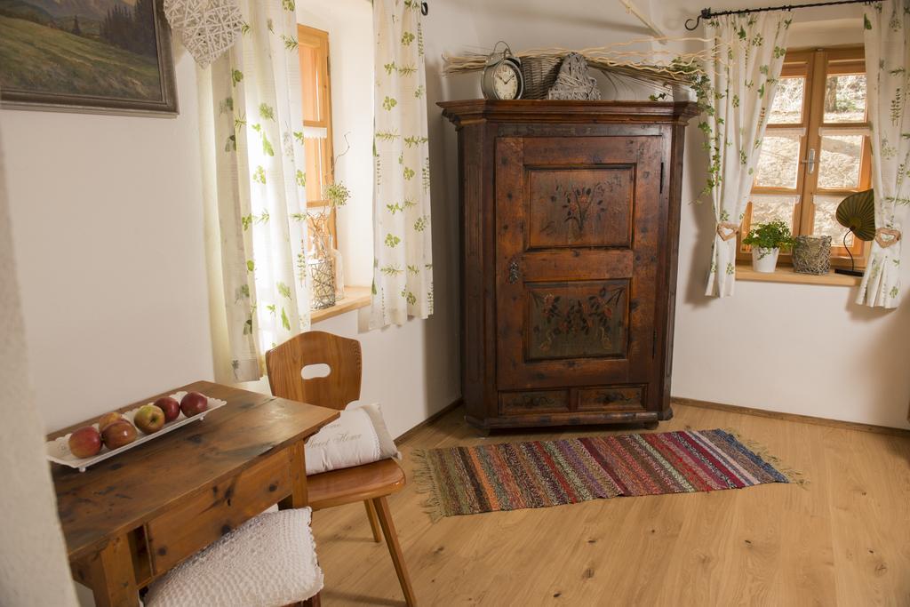 Baumgartner - Bauernhaus Weisskirchen in Steiermark Room photo