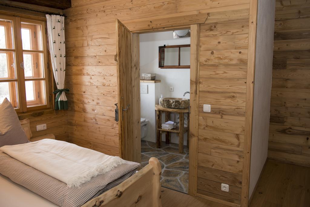 Baumgartner - Bauernhaus Weisskirchen in Steiermark Room photo